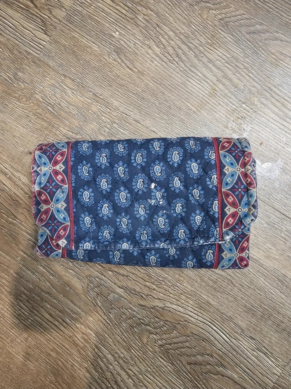 Vera Bradley Navy Blue Red Patterned Quilted Fold Wallet